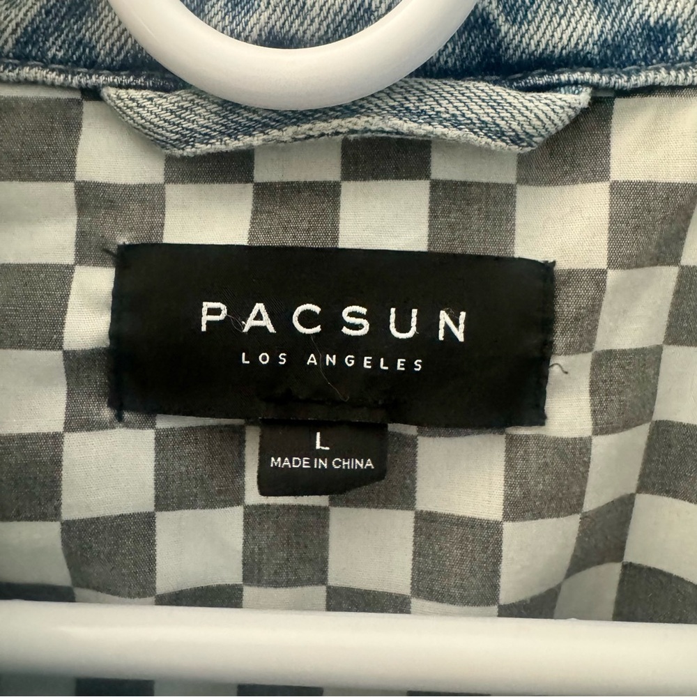 PacSun Distressed Jean Jacket with checkered lining - Picture 3 of 5